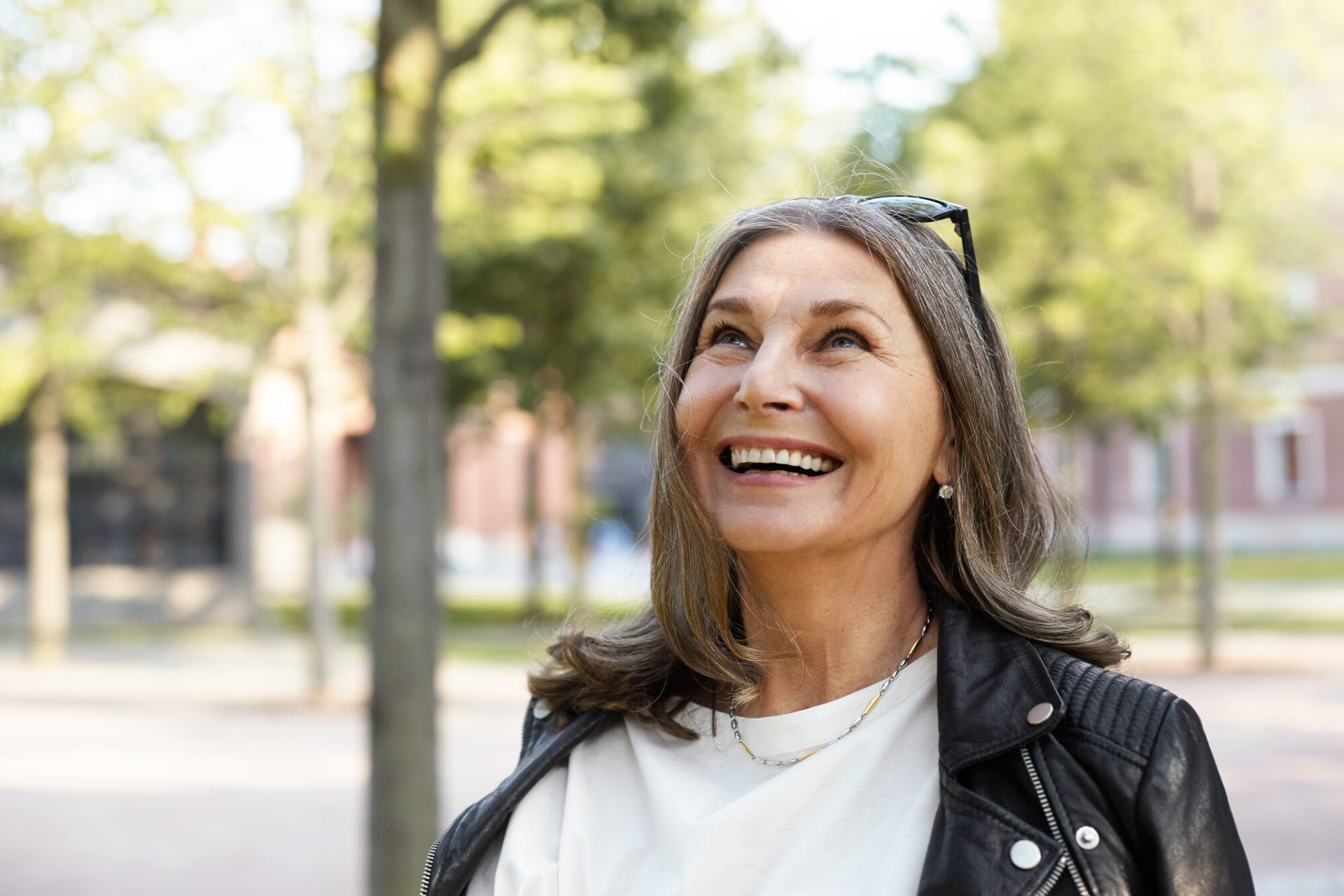 Implant Dentist in Plant City, Florida: Enjoy Fall Feasts Again